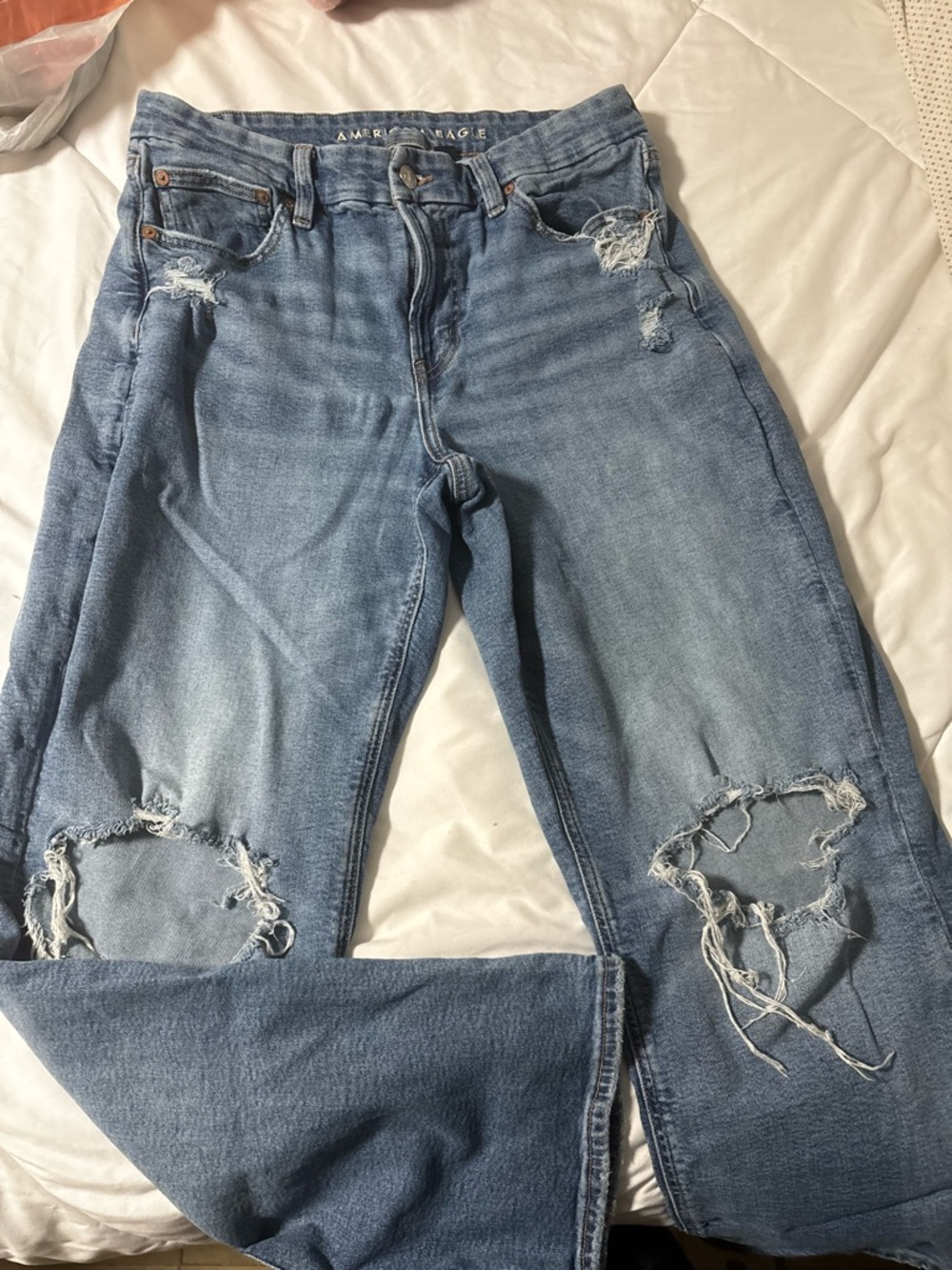 American Eagle Outfitters Light Blue Distressed Boyfriend Jeans